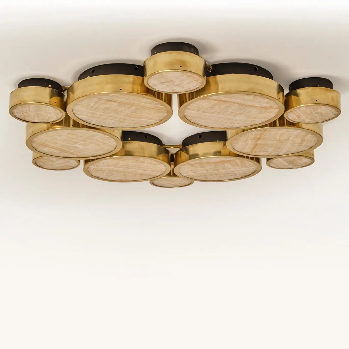 Lampadario a Soffitto Gran Costellazione Cassiopea in Ottone e Onice