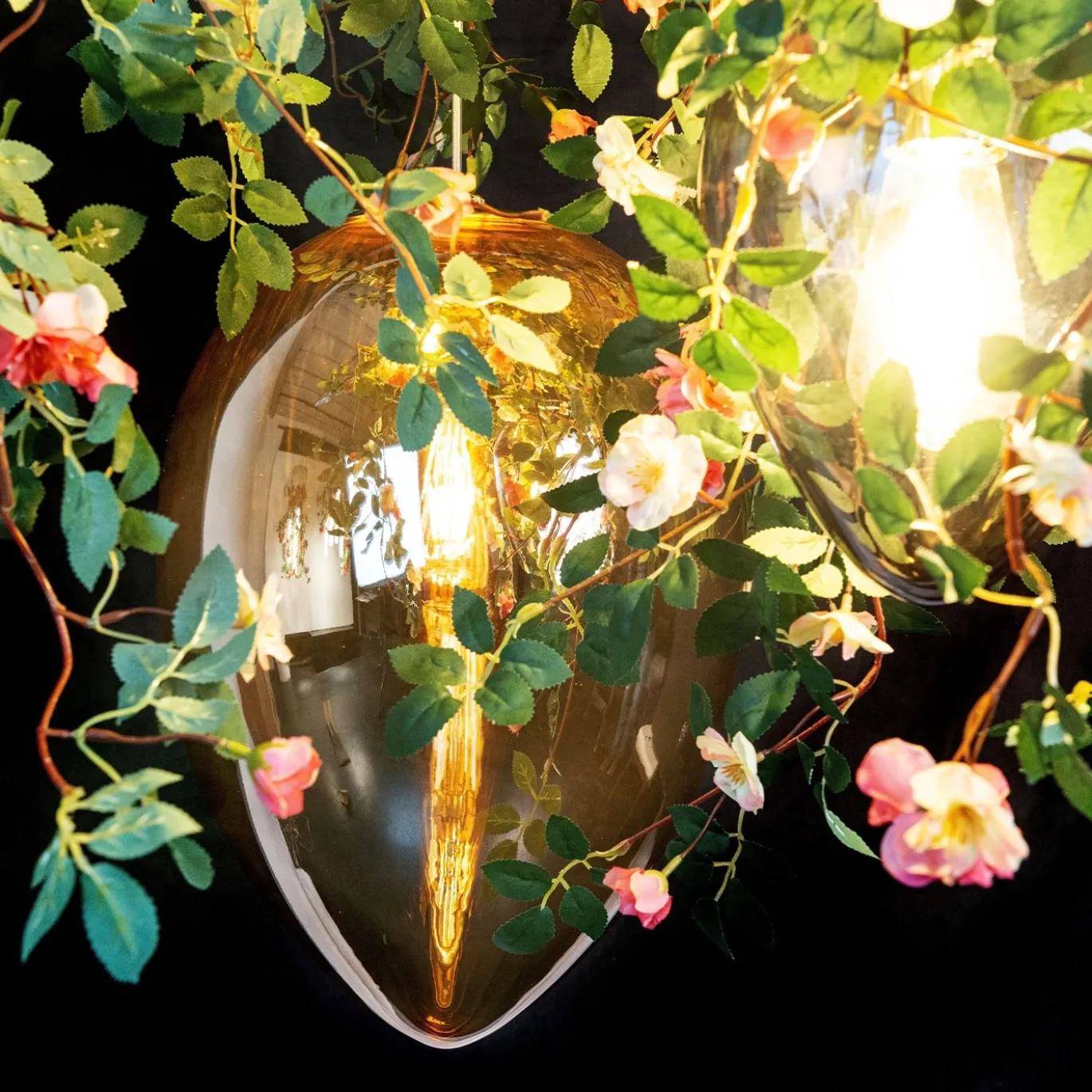 Lampadario a uovo in cristallo Flower Power Romantic Roses