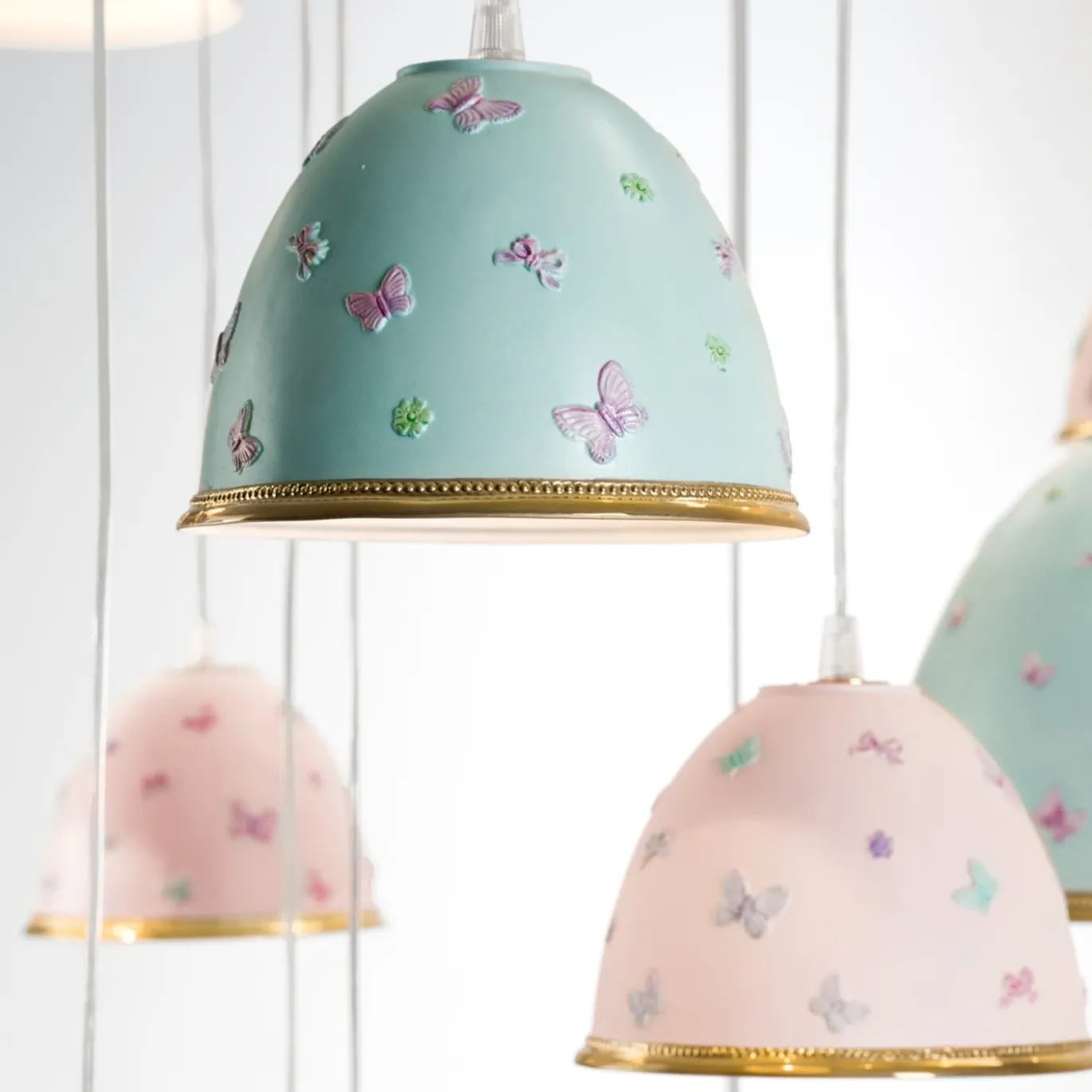 Lampadario Butterfly 12 luci multicolore