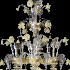 Lampadario giallo in stile Rezzonico