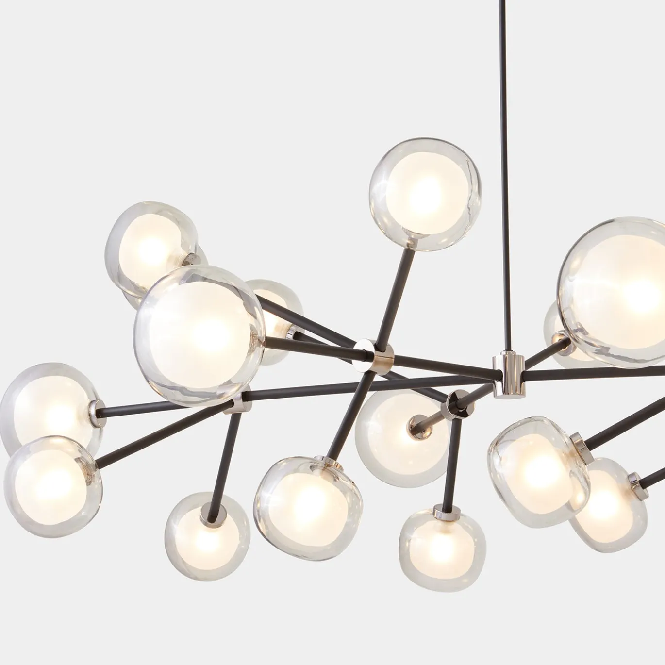 Lampadario Nabila in vetro trasparente con 48 luci
