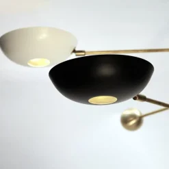Lampadario Orbitale Compatto in Ottone con 3 bracci bilanciati rotanti