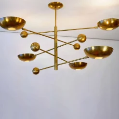 Lampadario Orbitale in Ottone con 5 bracci bilanciati rotanti
