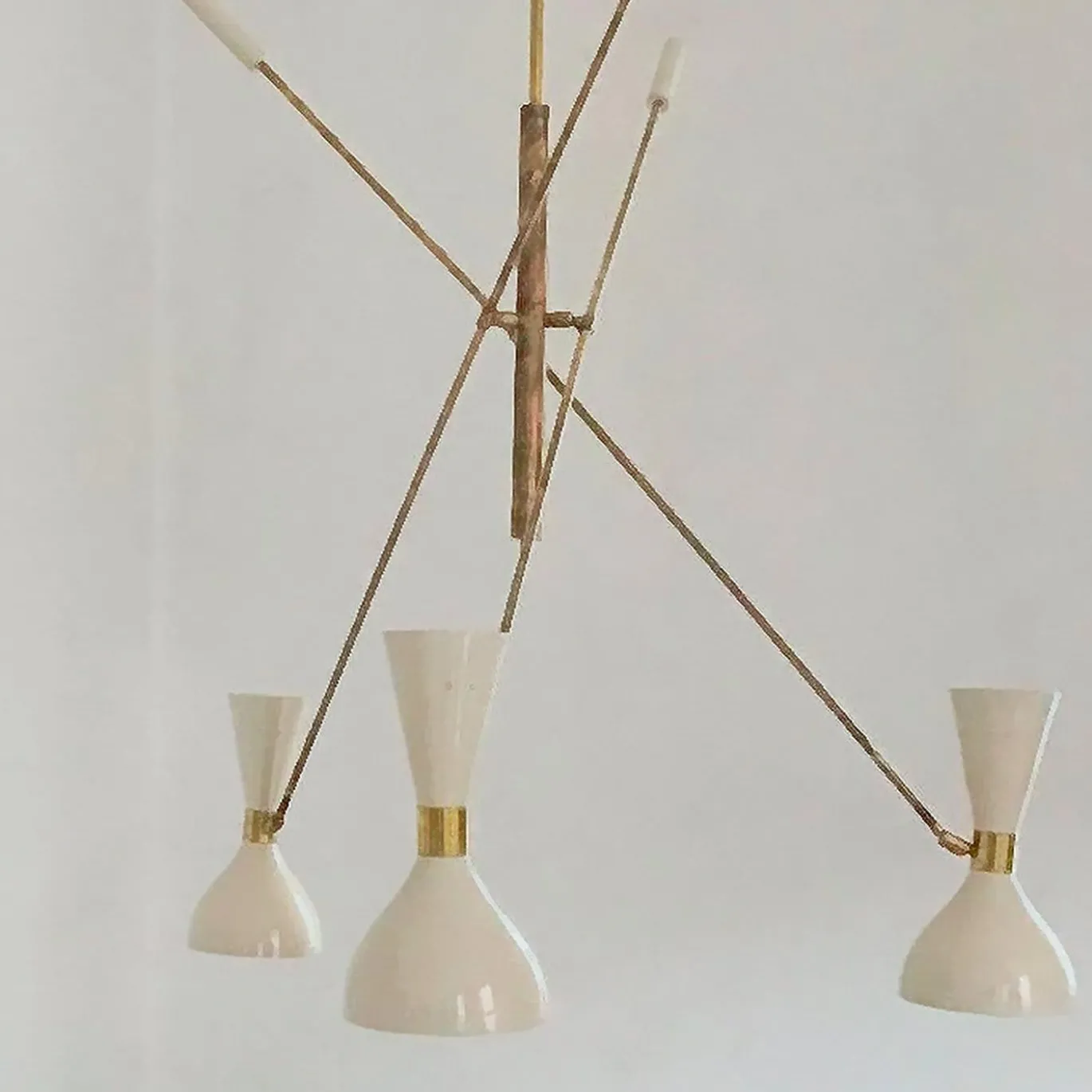 Lampadario regolabile a 3 bracci in ottone e avorio Contrappeso