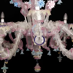 Lampadario rosa in stile Rezzonico