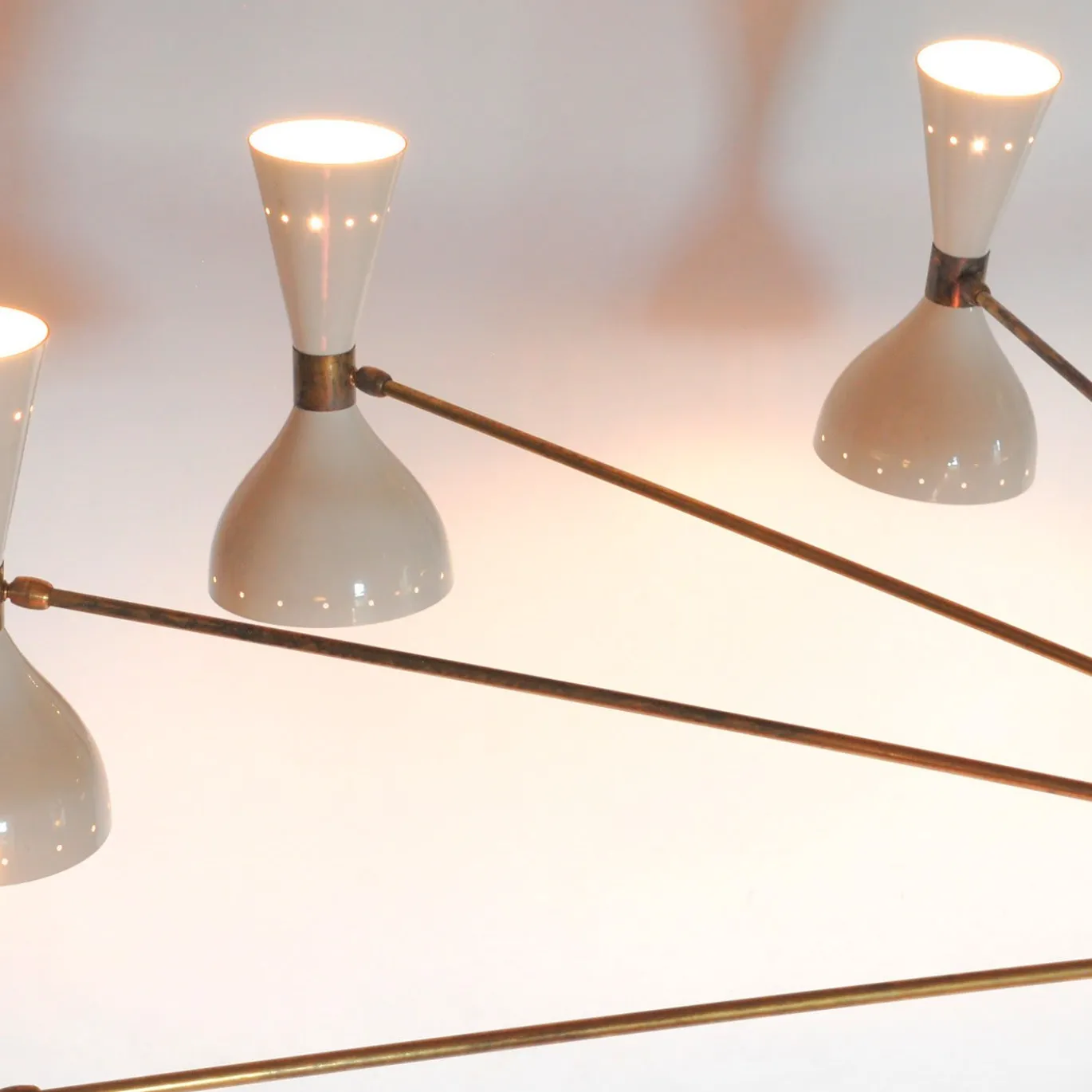 Lampadario Simmeetrico a 12 bracci in ottone