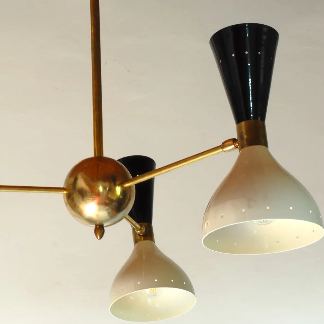 Lampadario Simmetrico a 3 bracci in ottone