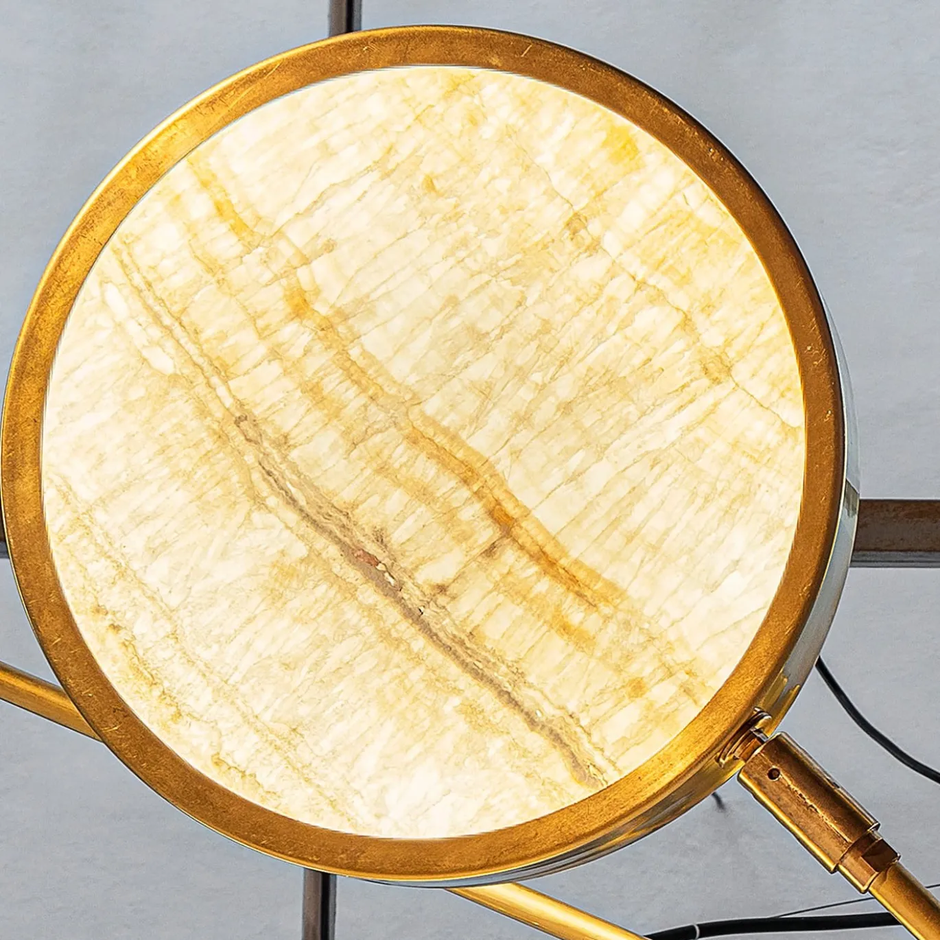 Lampadario Sistema Solare a 8 bracci in ottone e onice