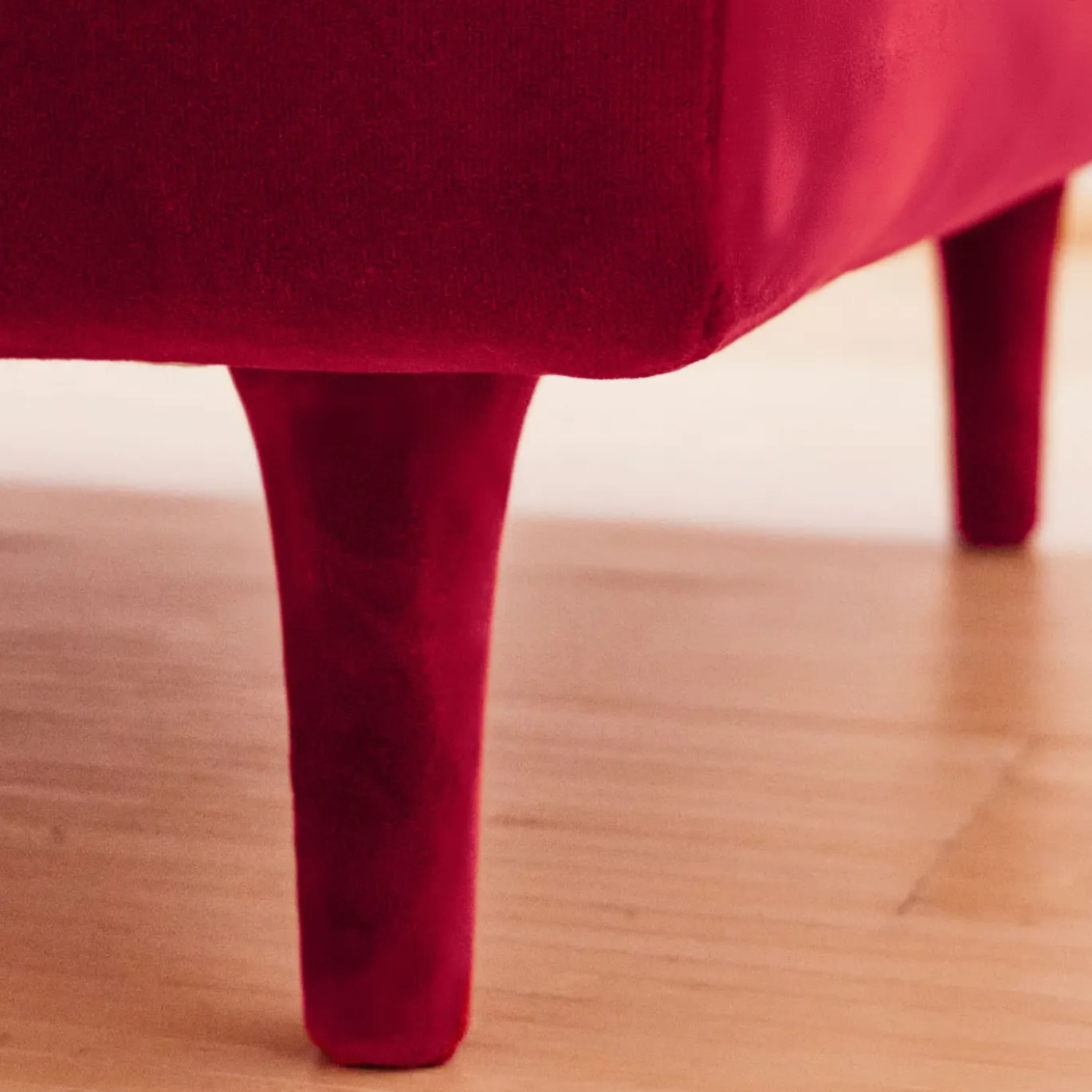 Letto da giorno in velluto Casquet Red Passion