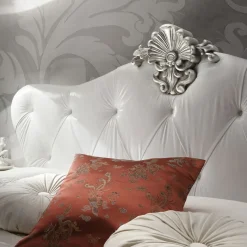 Letto in pelle bianca