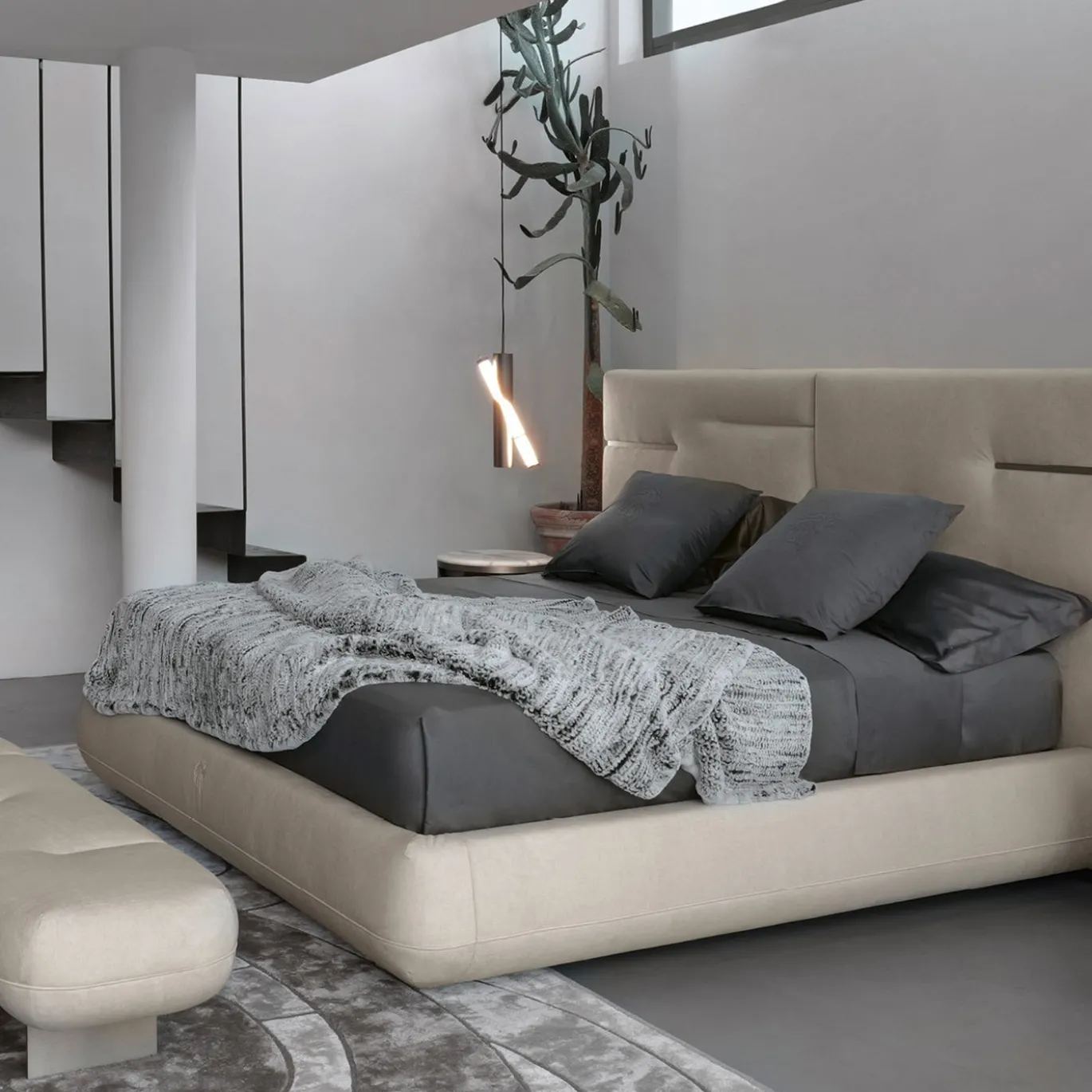Letto Luxor con testiera trapuntata Beige