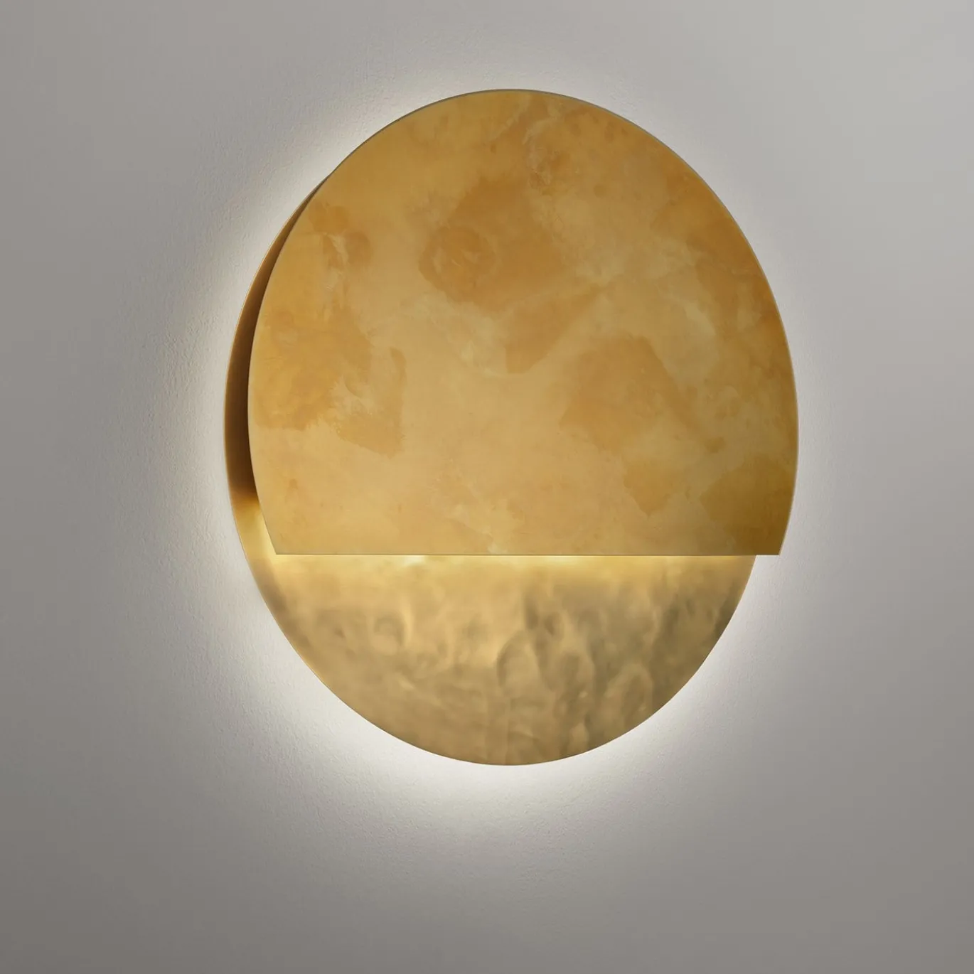 Light&Shade 60 Lampada da parete in ottone di Adele Martelli