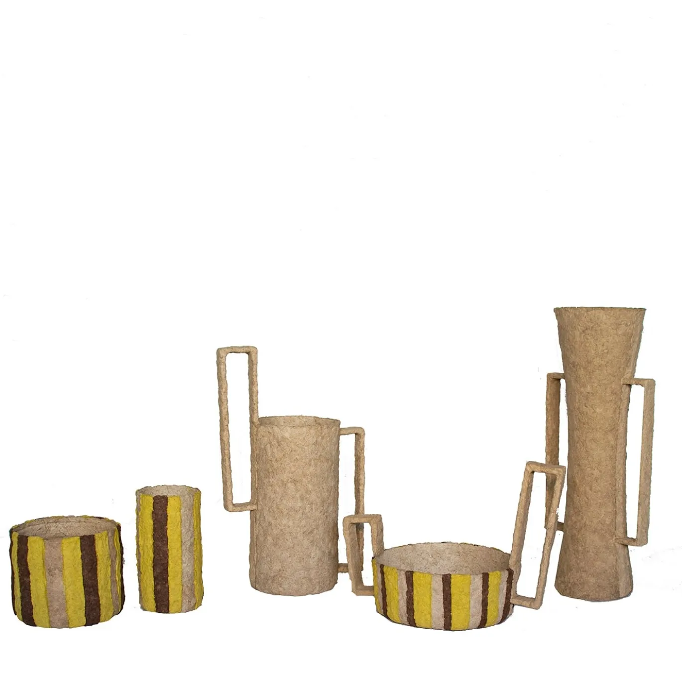 Materiale del progetto 05 Vaso decorativo in carta marrone e gialla