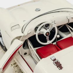 Modello Porsche 550A Spyder in metallo