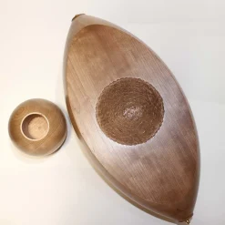 Oggetto scultoreo di rugby