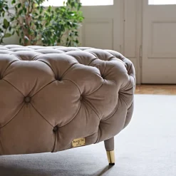 Ottomana rotonda in pelle beige con inserti Savoi