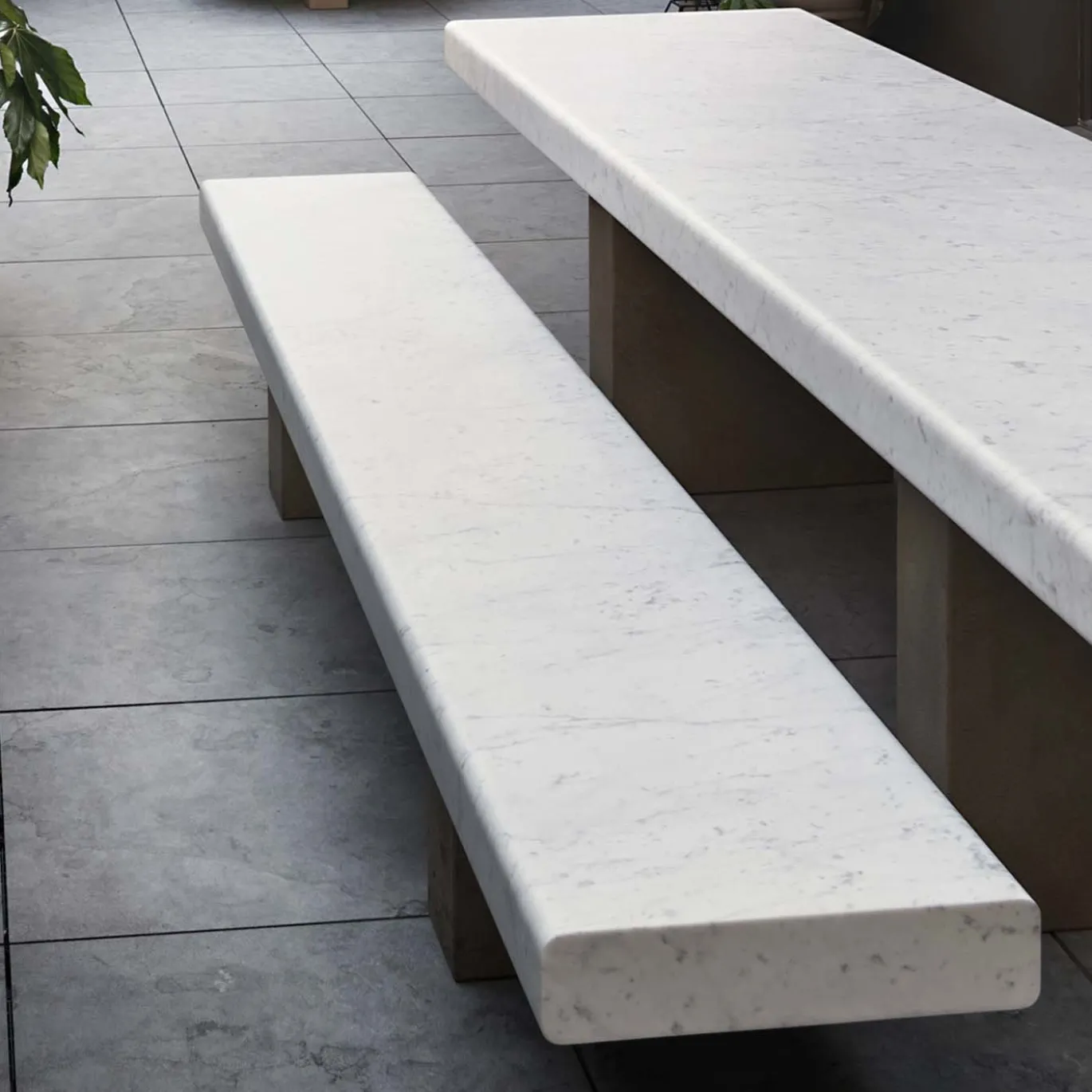 Panca da Esterno Span in Marmo Bianco di Carrara di John Pawson