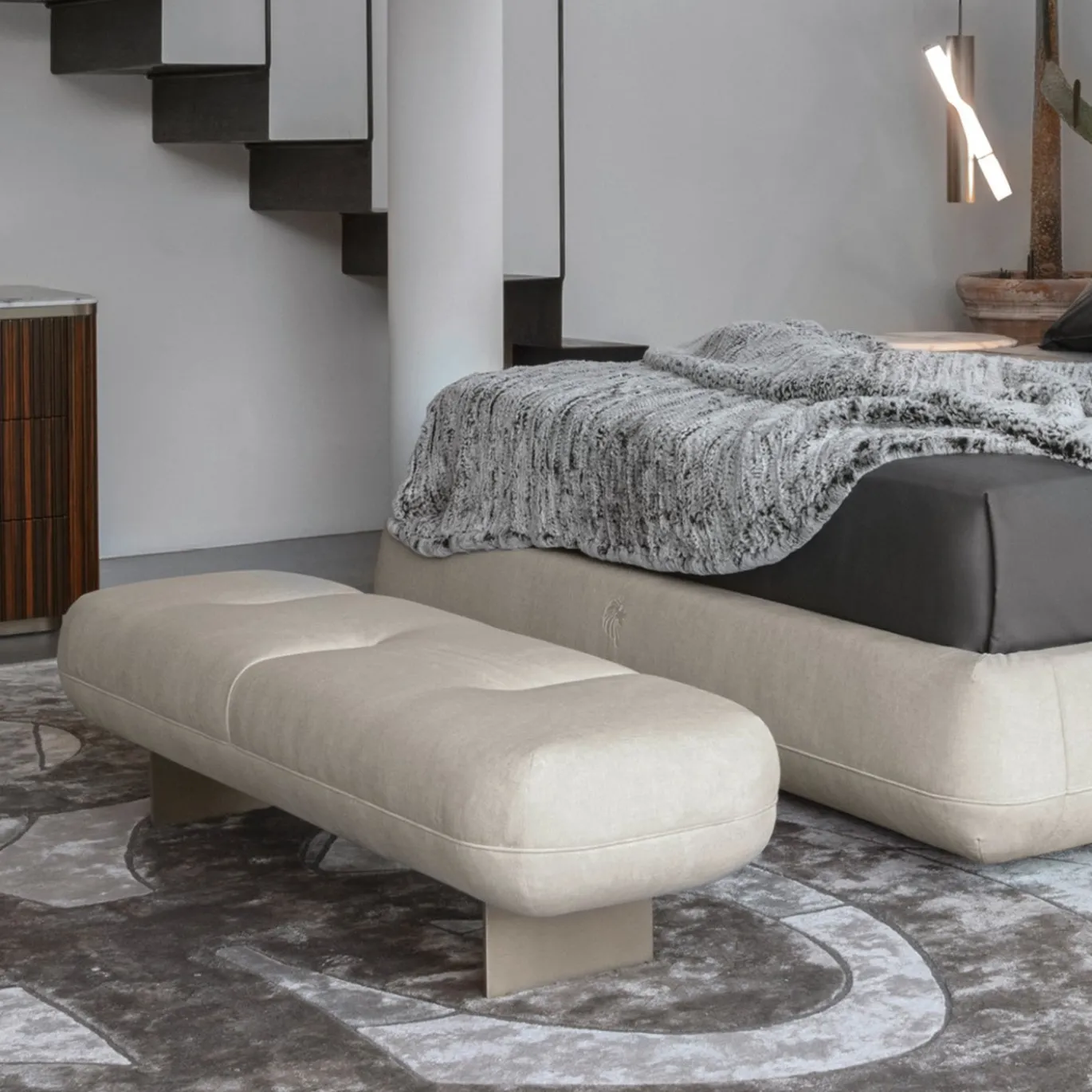 Panca Luxor Beige Trapuntata con Gambe in Titanio