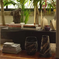 Panchina in legno di cedro Mykonos Undercut Charred Dark Finish