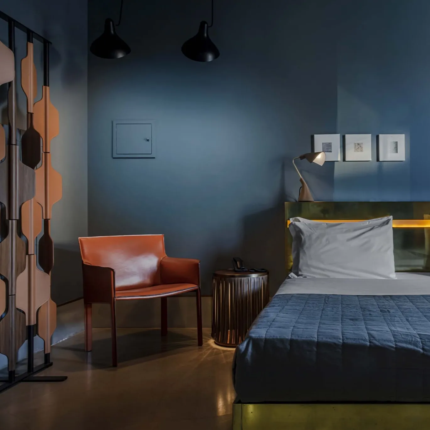 Paravento Ro Separ� Freestanding in Pelle Marrone di Mia Cullin