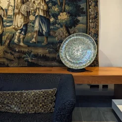 Piatto Decorativo Omnia Rotondo in ceramica di G. Mengoni