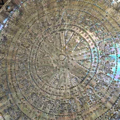 Piatto Decorativo Omnia Rotondo in ceramica di G. Mengoni
