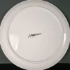 Piatto decorativo rotondo in ceramica con motivo a righe artistiche 1