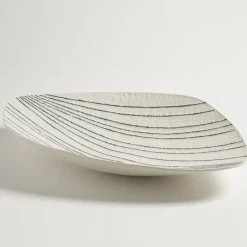 Piatto intagliato Naum