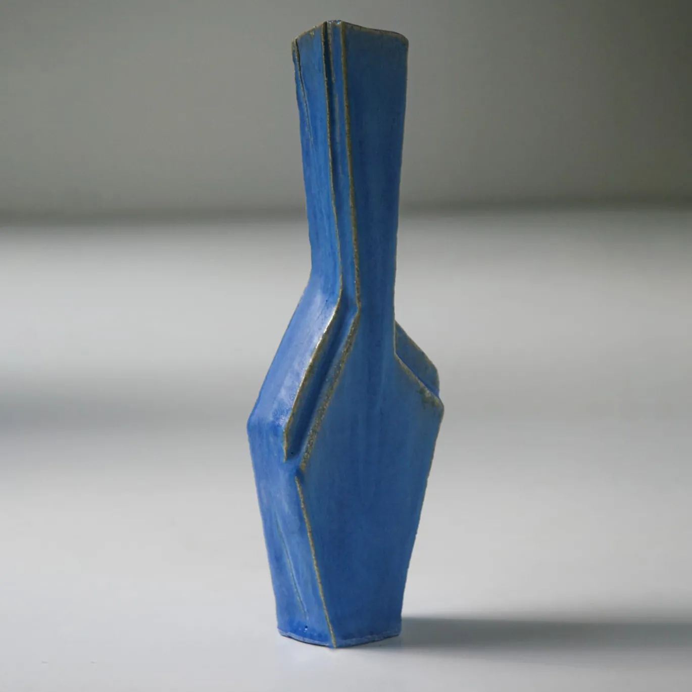 Piccolo vaso cubista blu N.2