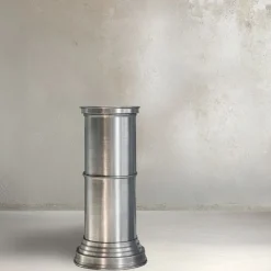 Piedistallo Contemporary Column in Alluminio Spazzolato
