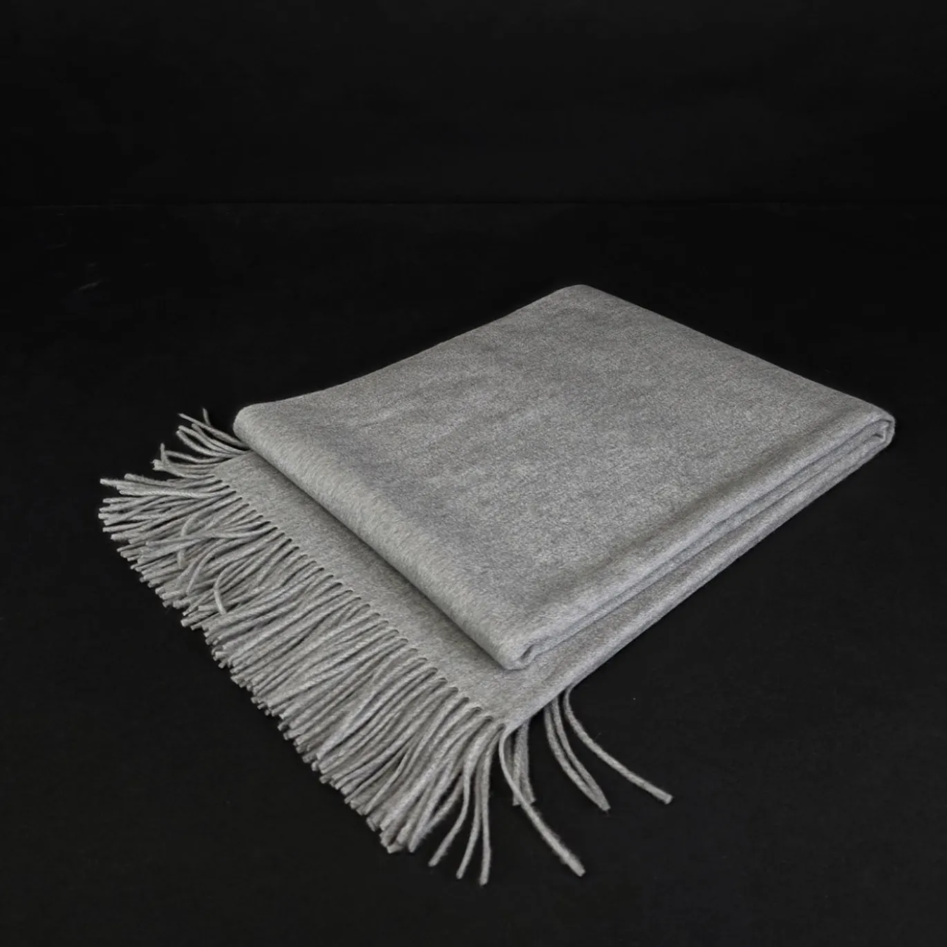 Plaid Grigio in Cashmere Puro Arno