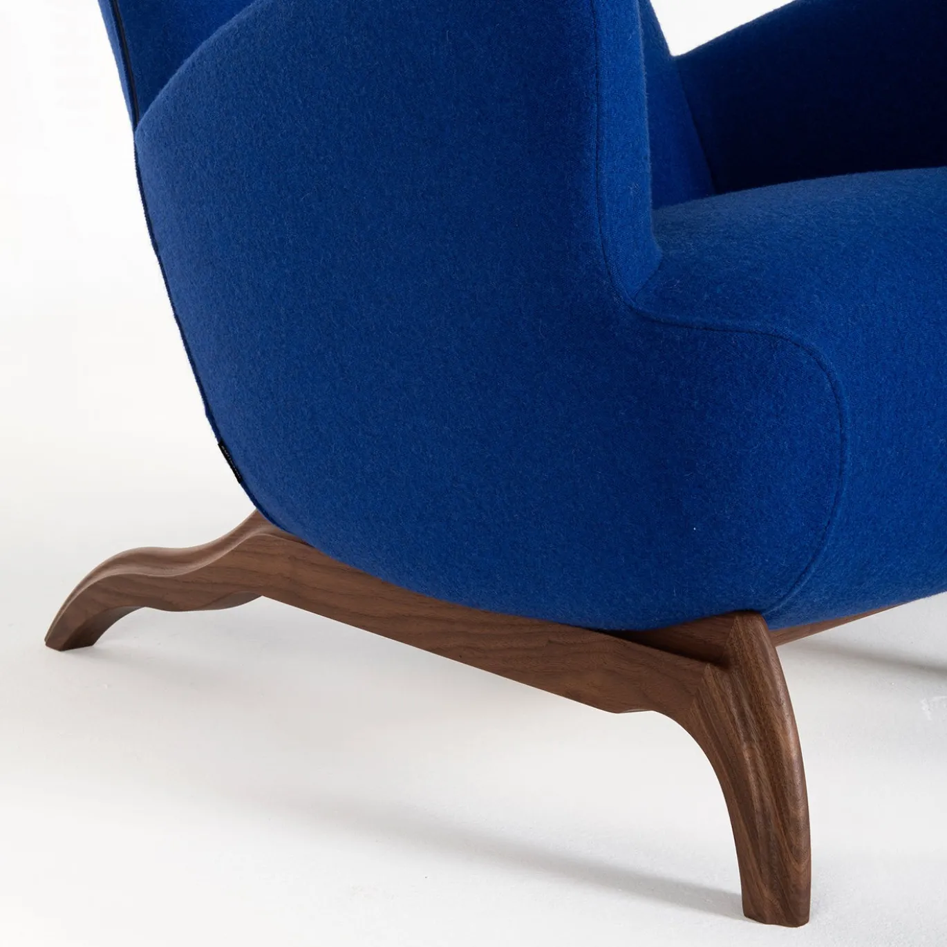 Poltrona Ardea Blu di Carlo Mollino