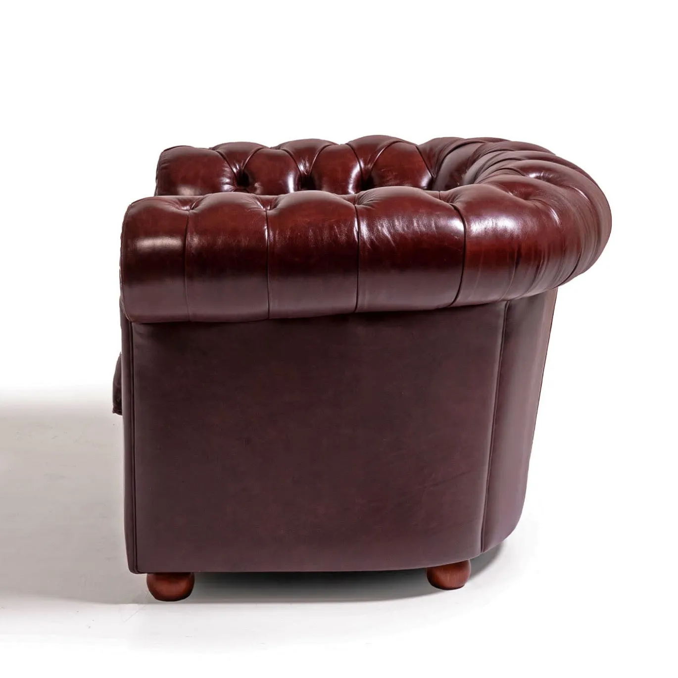 Poltrona Chesterfield pelle rosso rubino