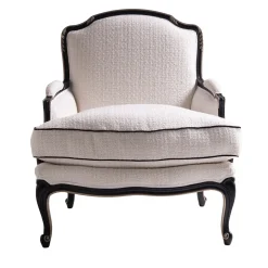 Poltrona Cipro in tessuto bouclé bianco