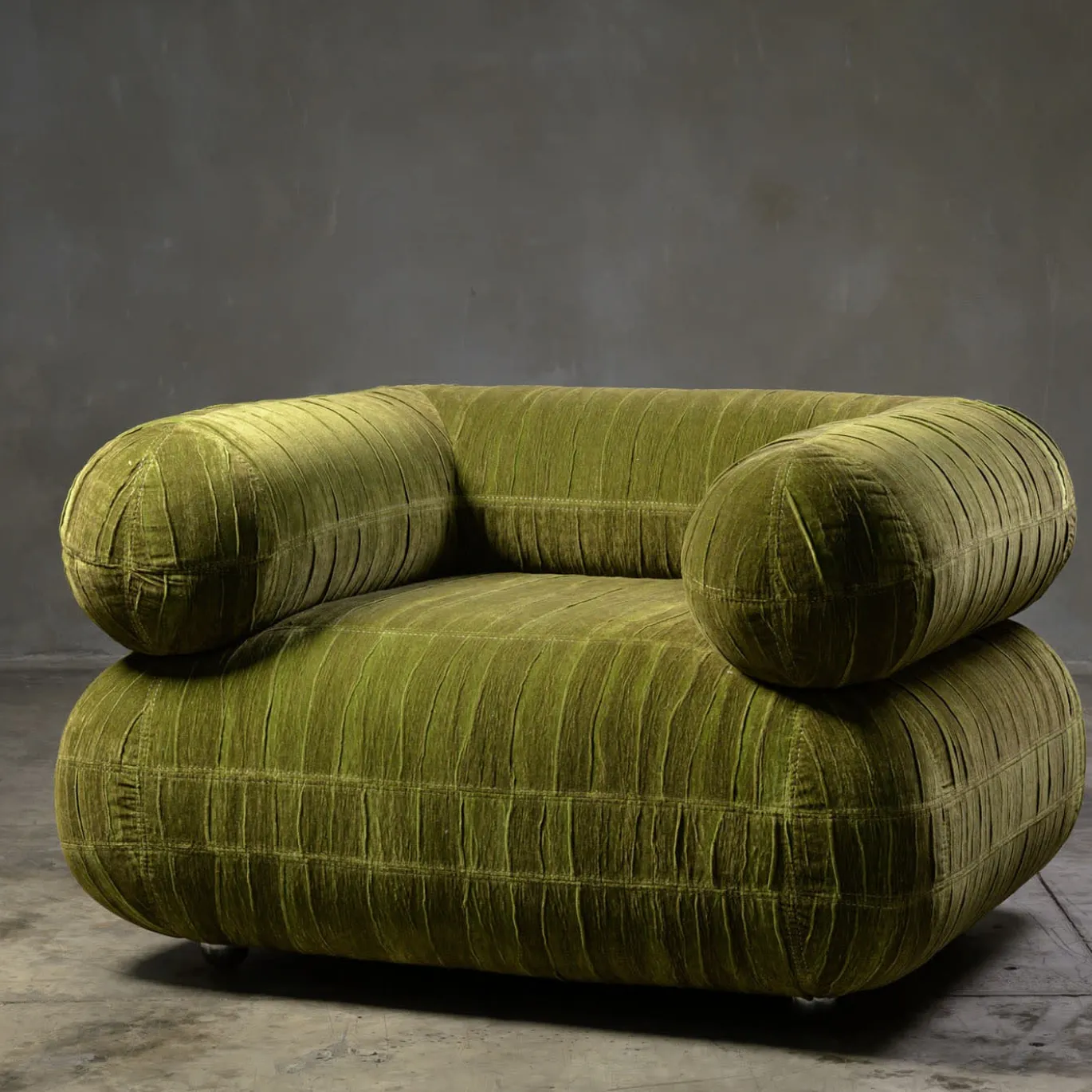Poltrona Diomira in Velluto Verde