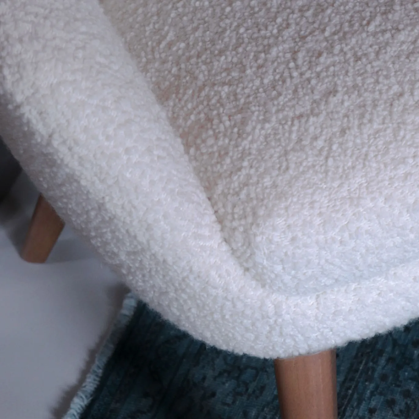 Poltrona Evelyn in Bouclé Bianco