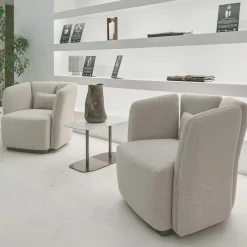 Poltrona Ford in tessuto bianco