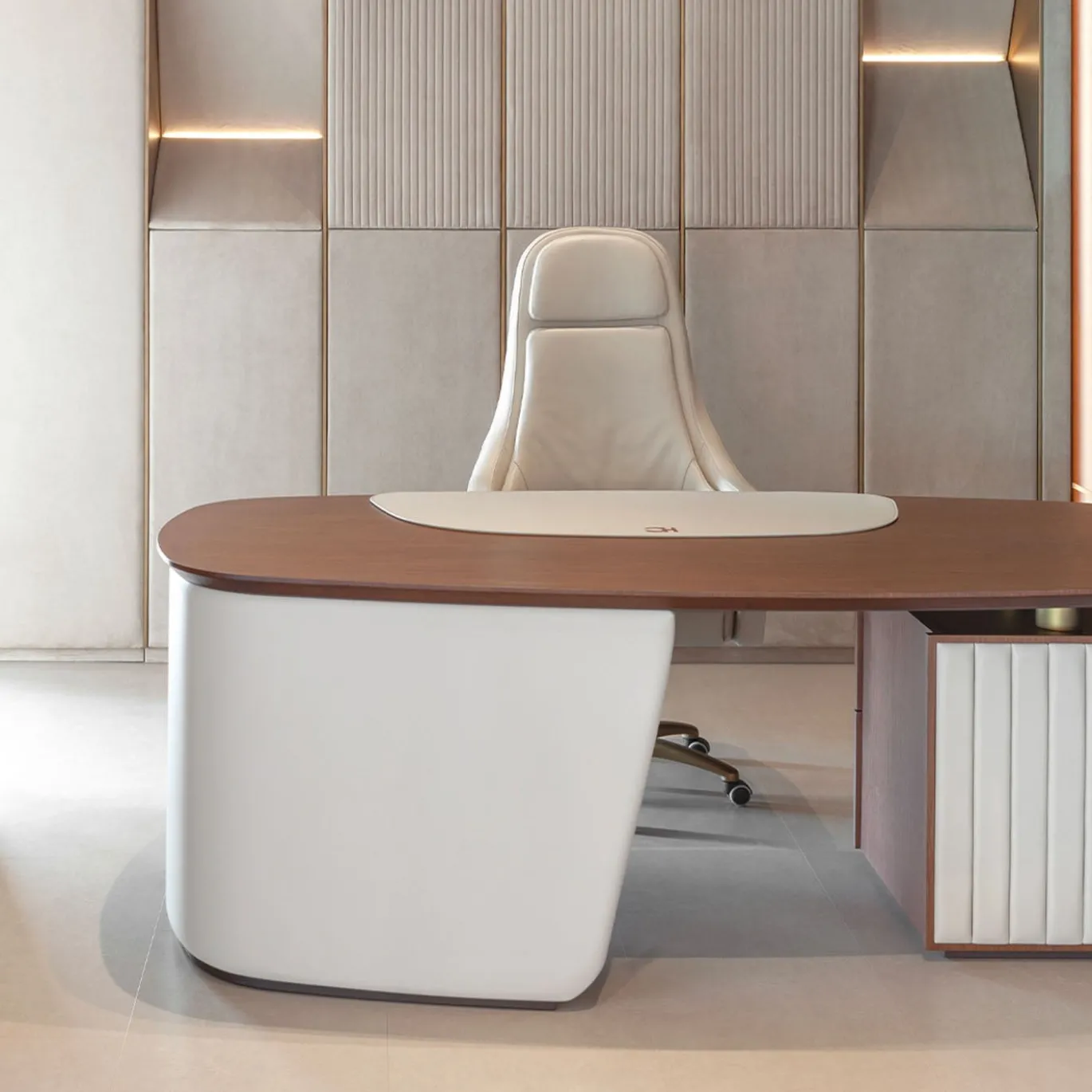 Poltrona girevole Royal Desk