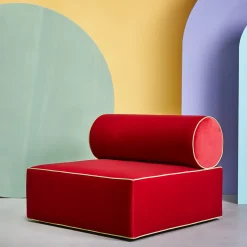 Poltrona Graphius in tessuto rosso e giallo di Giuseppe Dicecca
