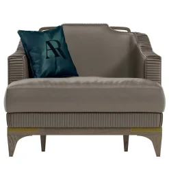 Poltrona in pelle beige