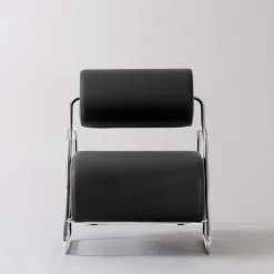 Poltrona Lounge Kate Style in Pelle Nera con Poggiapiedi