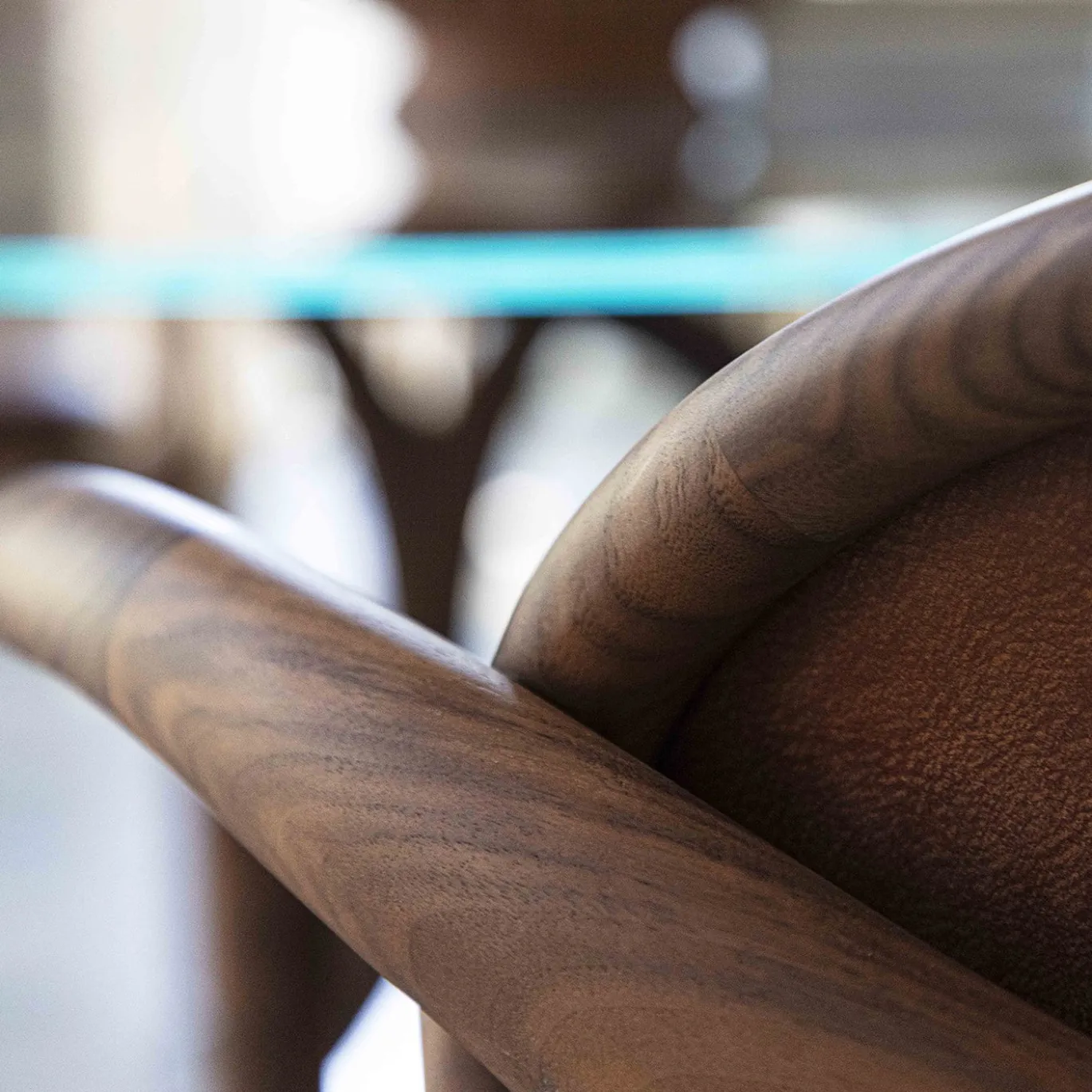 Poltrona Marlena in Pelle e Legno