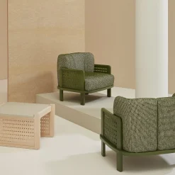 Poltrona Raquette 180 in frassino tinto verde di Cristina Celesti