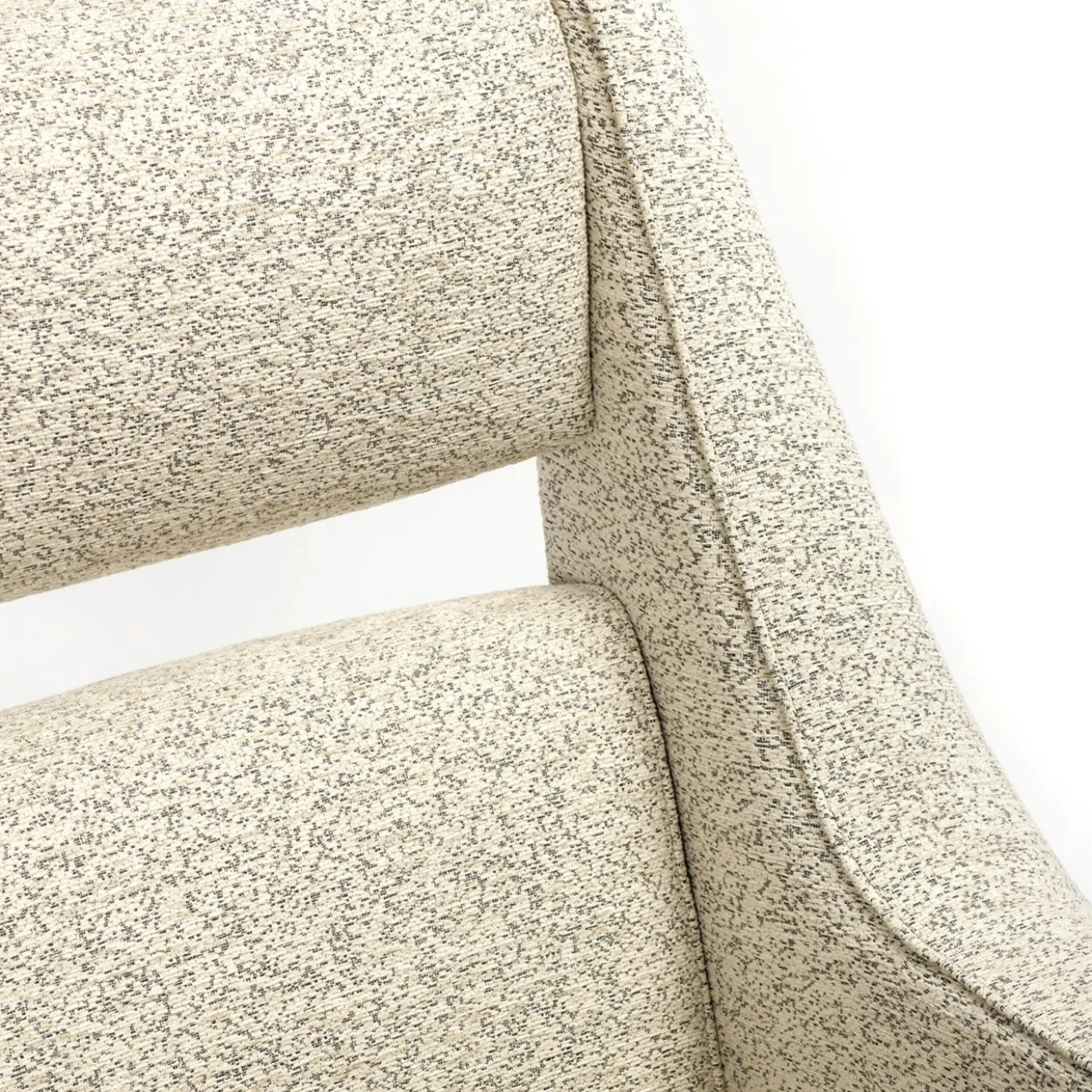 Poltrona Richard con gambe in ottone e rivestimento bianco