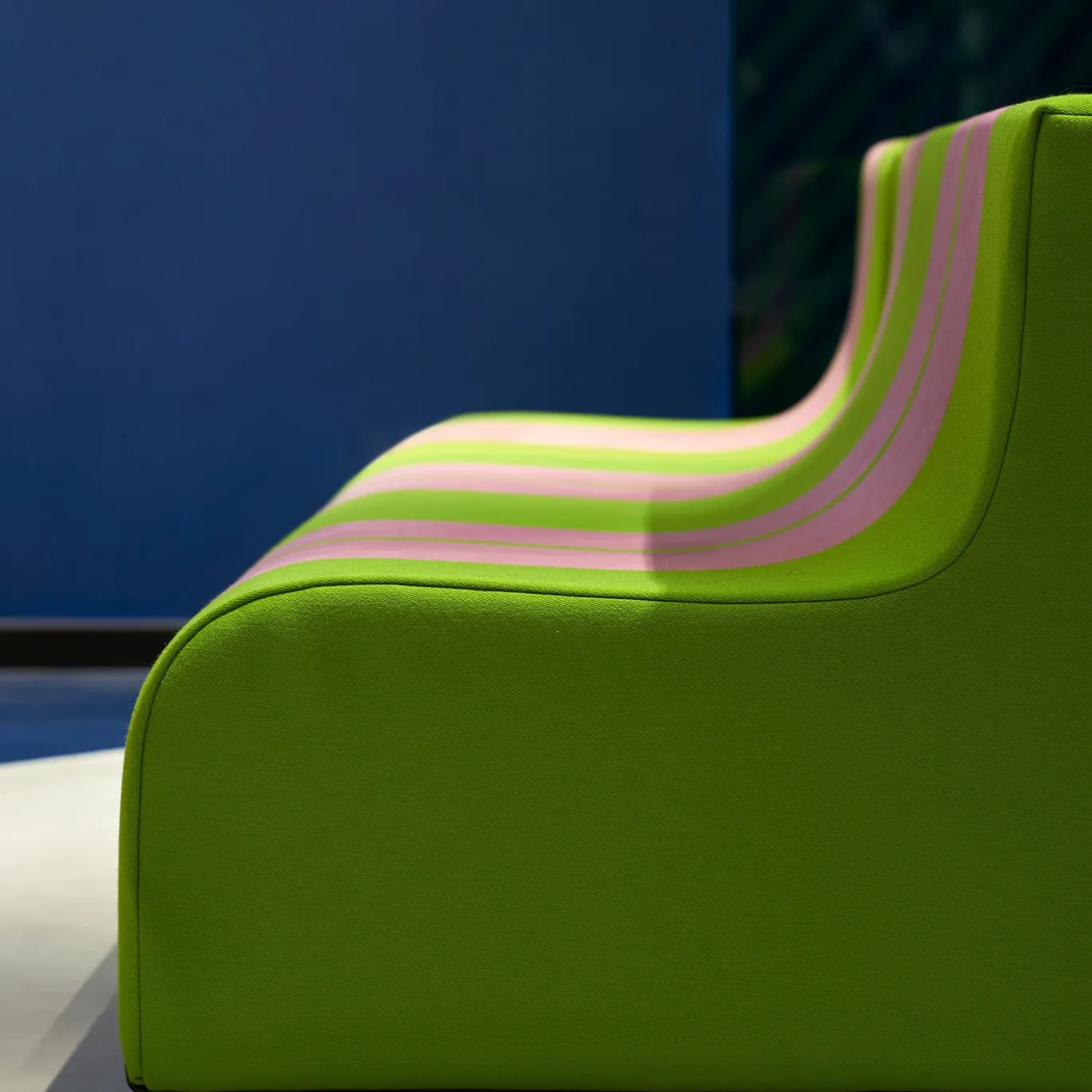 Poltrona Sofo verde e rosa