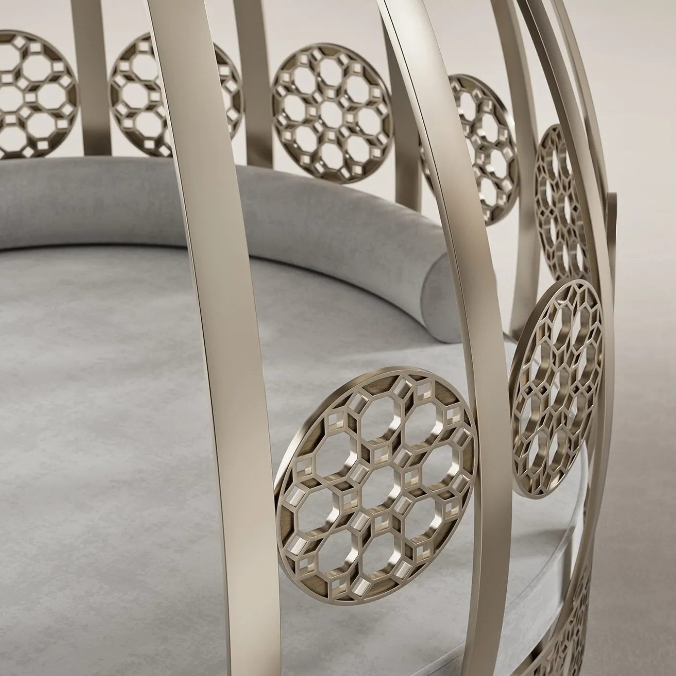 Poltrona Soul Nest in ottone dorato