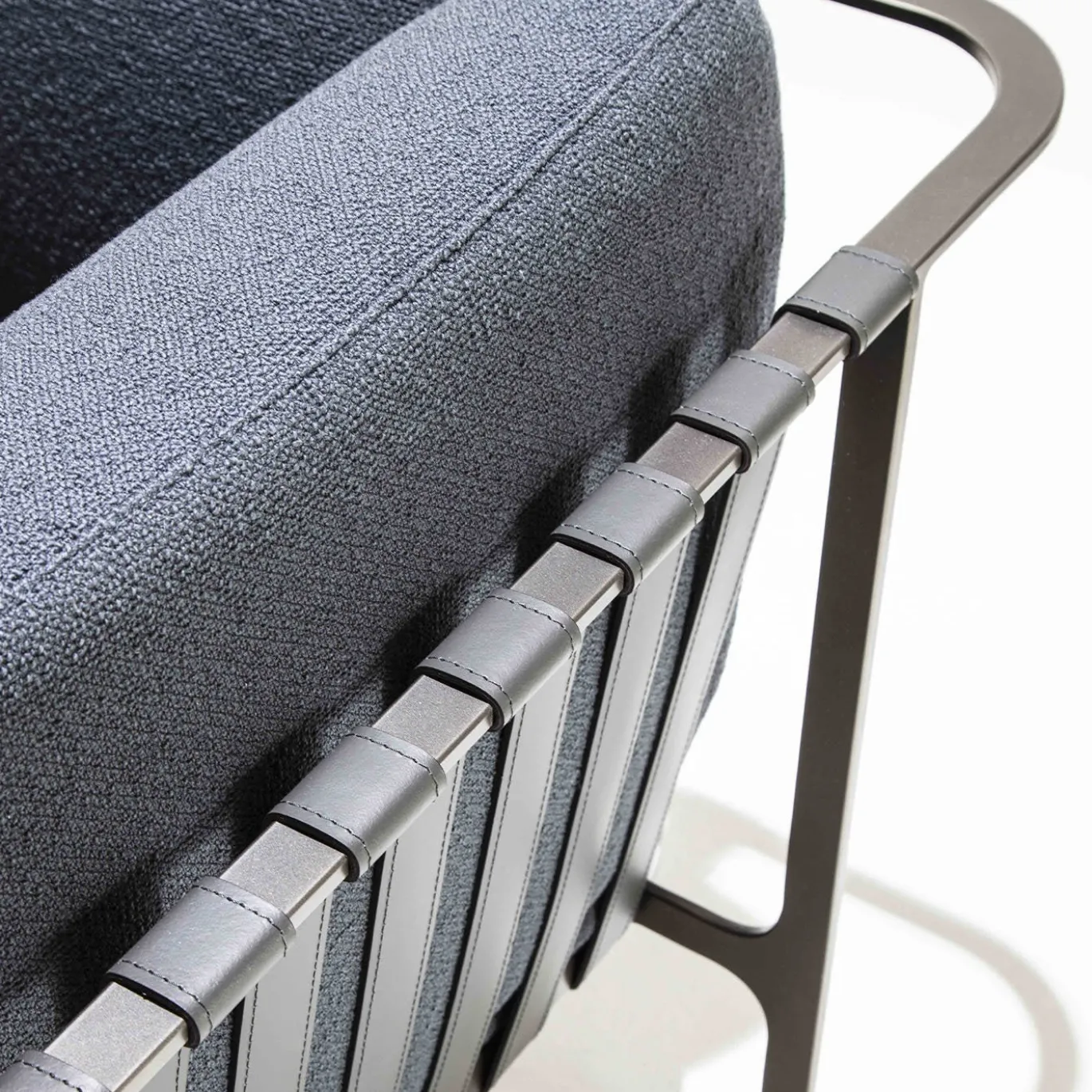 Poltrona Sydney grigio scuro