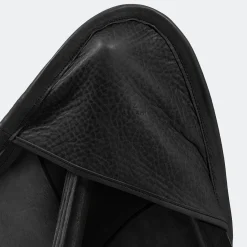 Poltrona Tripolina in pelle nera