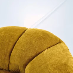 Poltrona Twelve Round in velluto oro terra