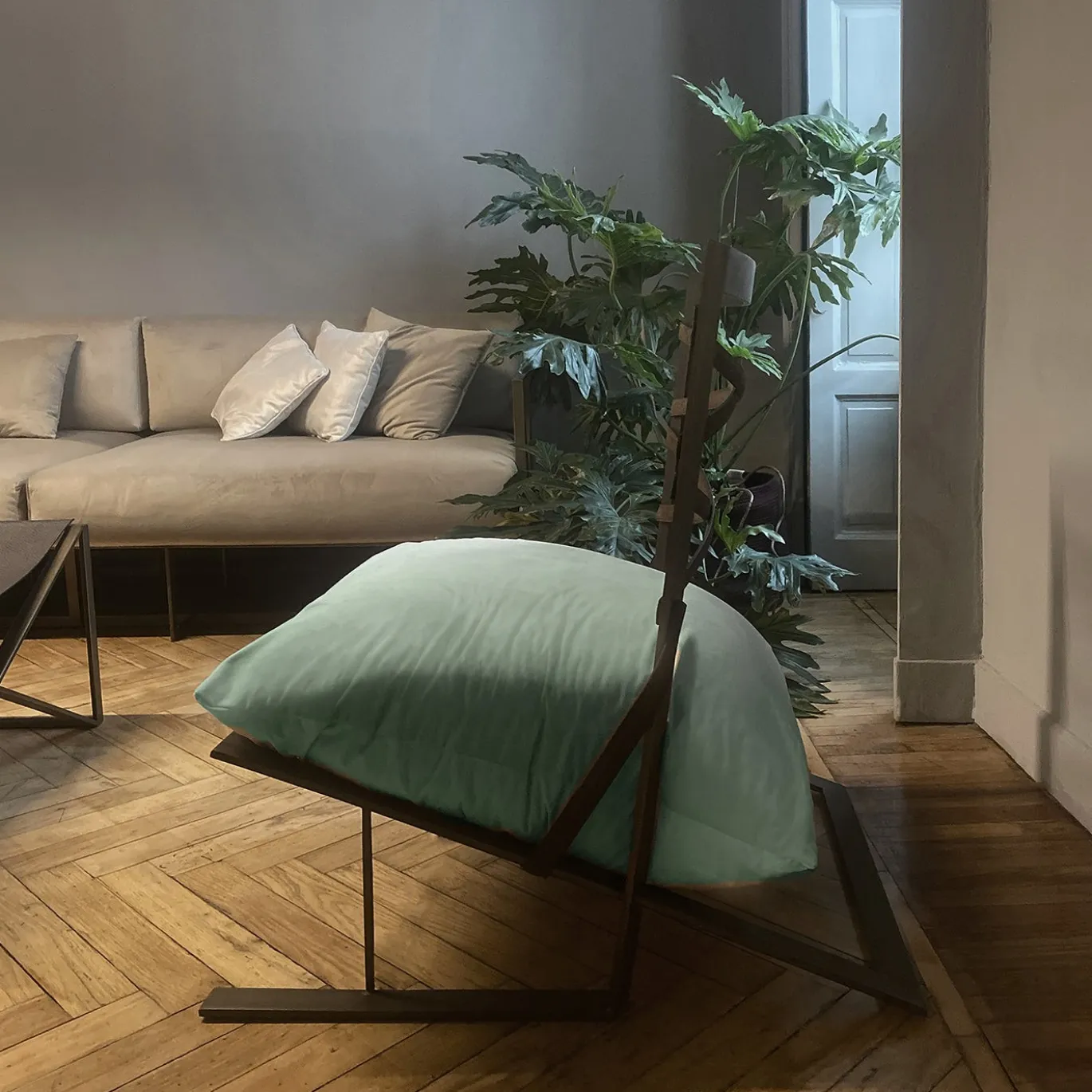 Poltroncina Green Tea in Metallo Galvanizzato e Velluto